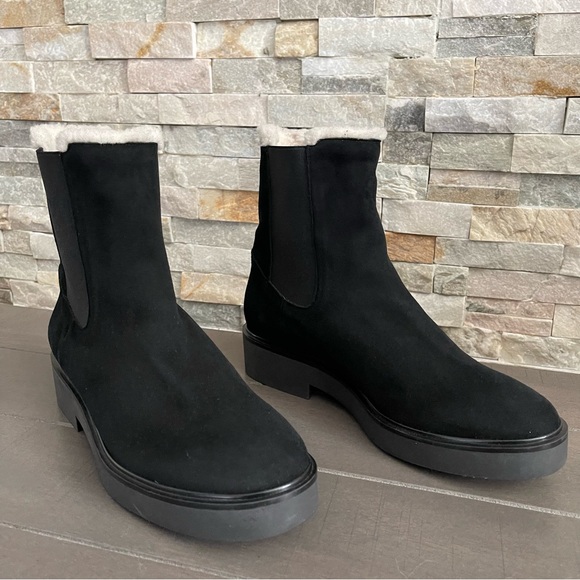 NEW Stuart Weitzman Alpine Faux Fur Lined Suede Chelsea Booties - Picture 2 of 7